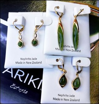 www.arikishop.cz Luxusní náušnice Nefrit Jade #www.arikishop.cz #greenstonejewelry #handmadenz #zelenykamen #nausnice...
