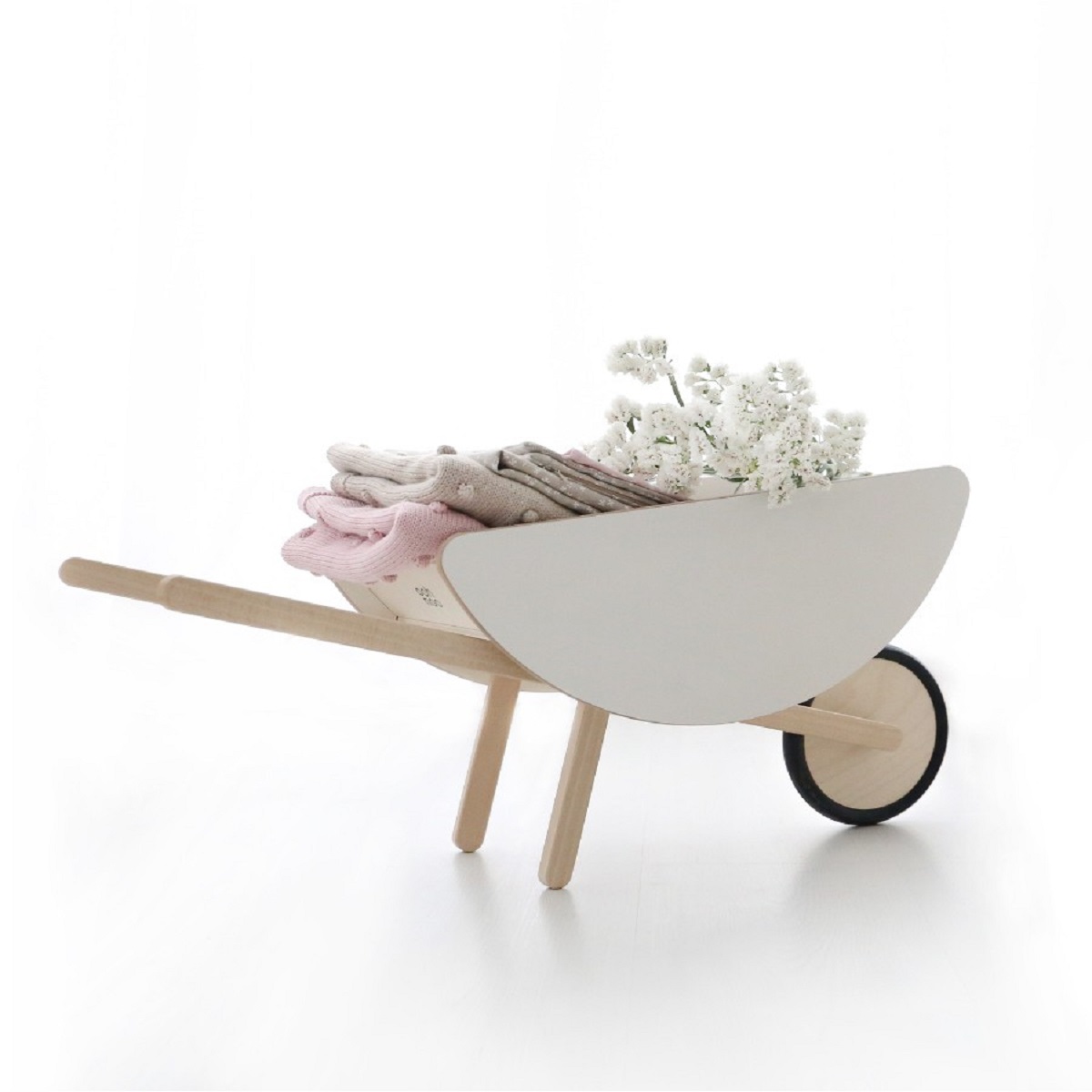 toy-wheelbarrow