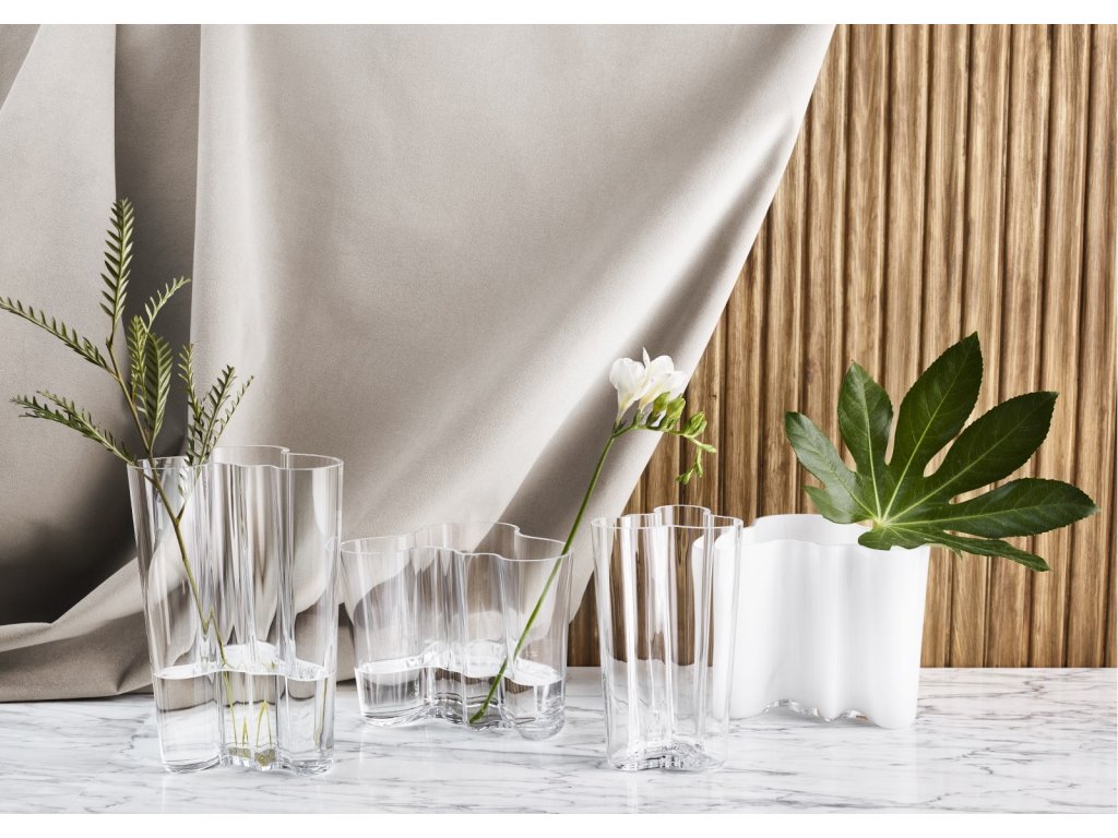 Váza Alvar Aalto Iittala 160 mm čirá | arki.cz