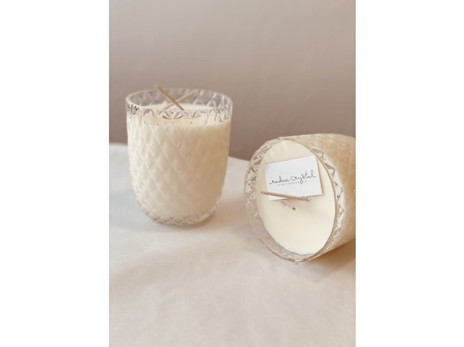 prirodni svicka ve skle crystalka