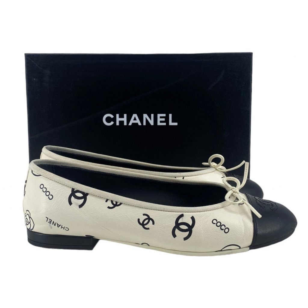 CHANEL CC Coco White Ballerinas 38 - ARMADIO