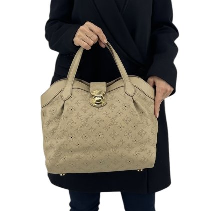 LOUIS VUITTON Cirrus Mahina Beige Bag
