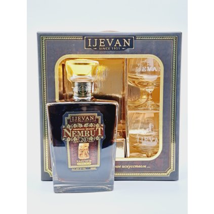 Ijevan Brandy NEMRUT 20y 0,5L 40% + 2 skleničky