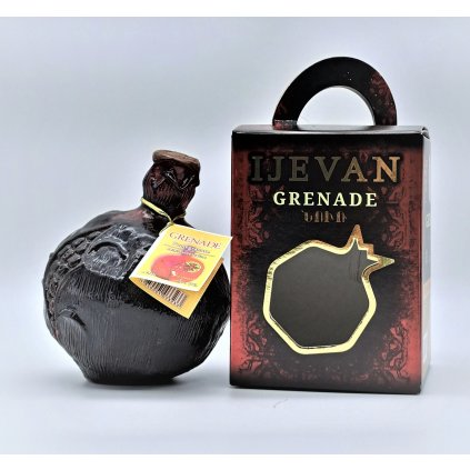 IJEVAN GRENADE IN SOUVENIR BOTTLE - Polosladké červené víno z Granátového Jablka 12% 0,75l