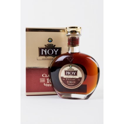 11.Armenian Brandy 10 let 0.5 l. 40 alk