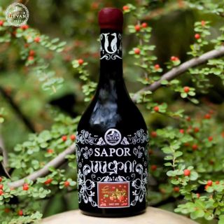 Ochutnejte jedinečné arménské víno z granátového jablka. 🍷 Ijevan SAPOR - polosladké červené víno z granátového jablka 15%...