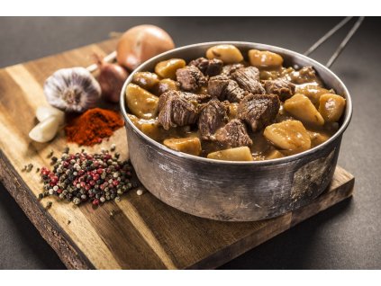 Adventure Menu Hovězí guláš s bramborem (hotová strava) 400g BEZ LEPKU