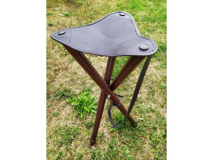 Sedátko třínohé BETALOV (sedací trojnožka) skládací 80cm