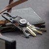 Klíčenka kožená organizér s karabinou multitool TRUE UTILITY® Keysshackle+Tool