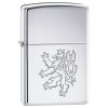 Zapalovač Zippo 22049 Czech Lion s povrchem z leštěného chromu.