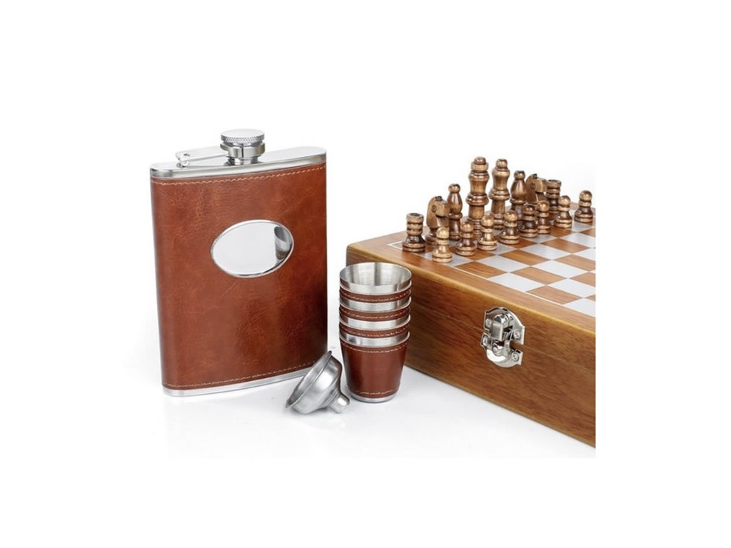 Ploskačka v darčekovej kazete hnedá so šachom 240ml2