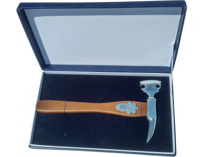 b7155b19a9a0ce9c25122d841f132d49