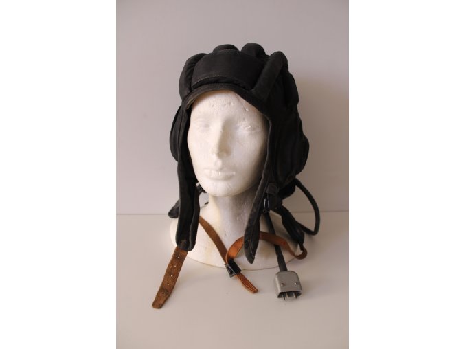 Helma kukla tankistická ČSLA letní rok 1986