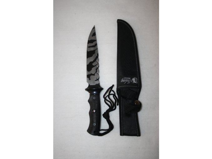 Nůž s pevnou rukojetí SA26 - camo