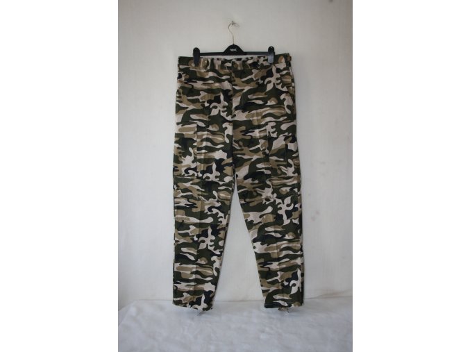 Kalhoty Outshell - camo green