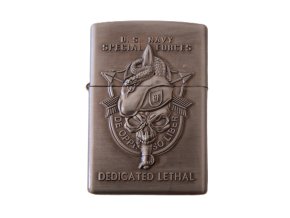 Benzínový zapalovač U.S. NAVY - stříbrný mat