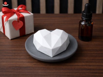 Tmavý Maru s bílým aromakamenem Kokoro