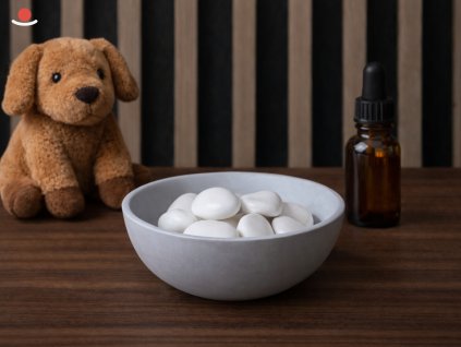 Světle šedý Miyabi s bílými aromakamínky