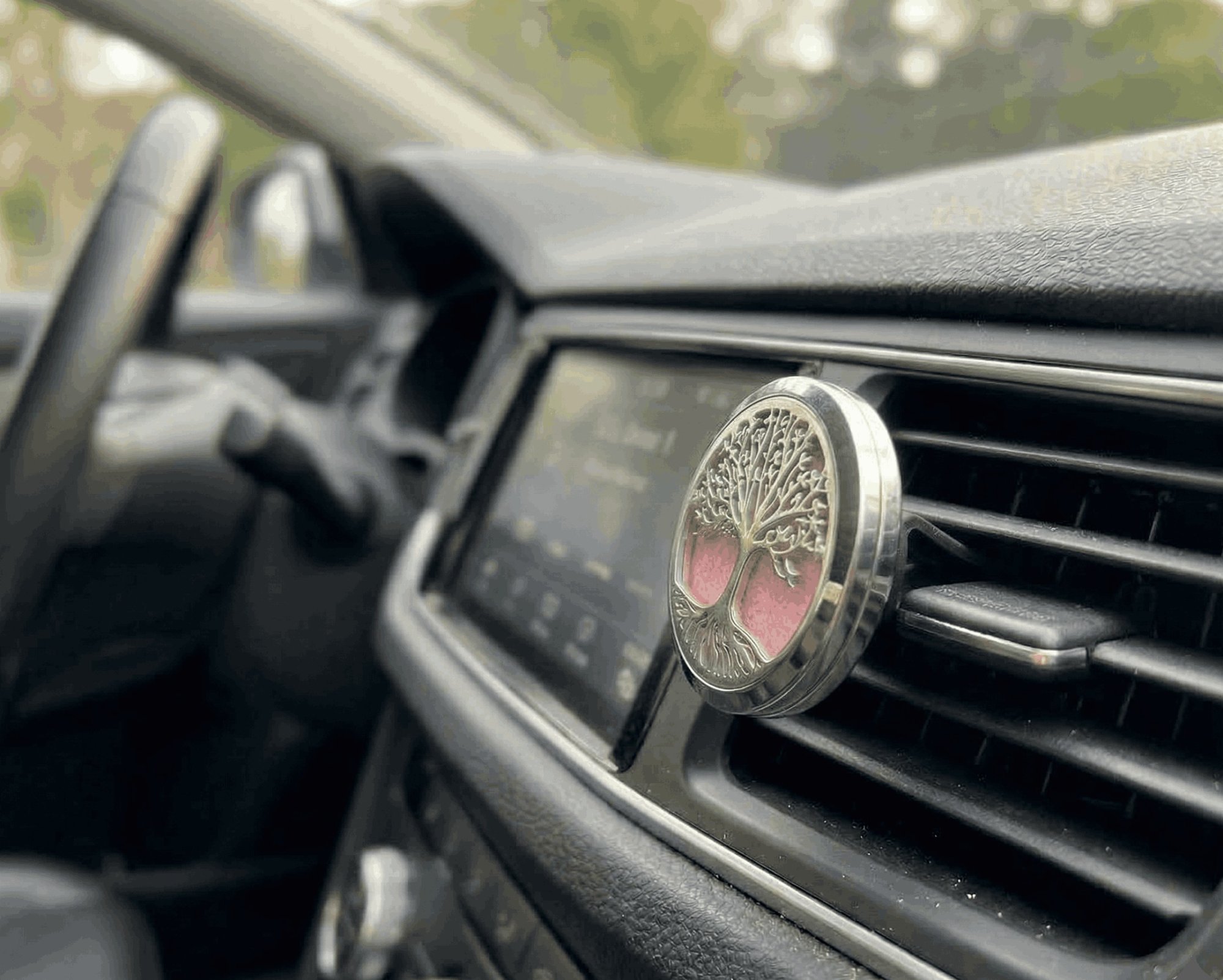 Aromaterapia na cestách: Ako si spríjemniť jazdu pomocou vôní