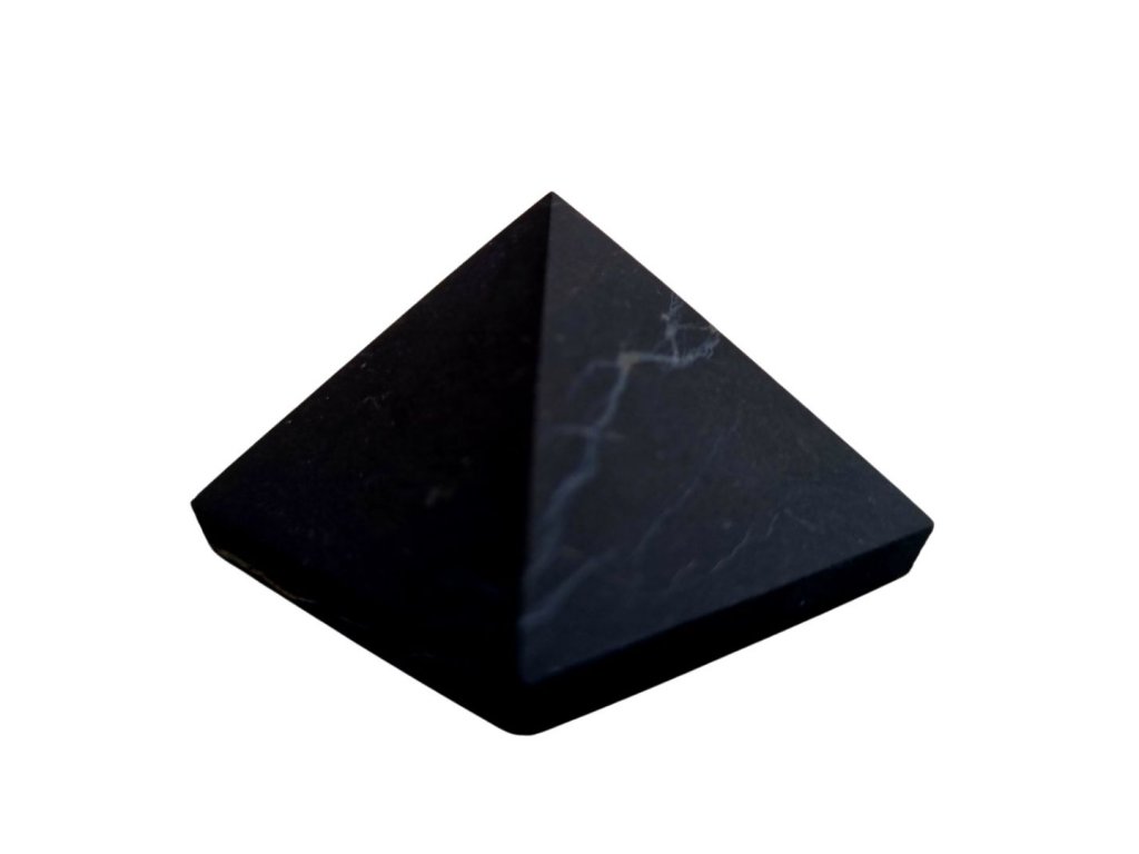 Šungit pyramida 4x4 cm 1ks