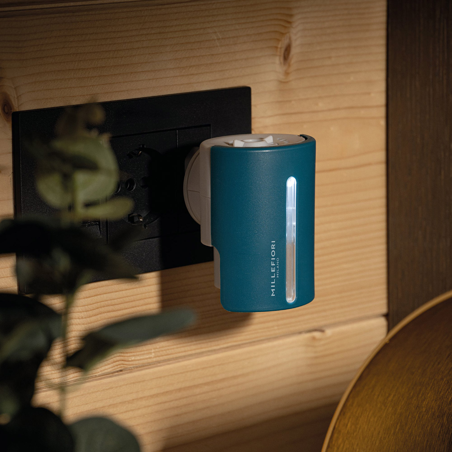 millefiori-milano-difuzer-do-zasuvky-petrolejova