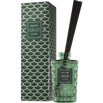NobleFirGarland ReedDiffuserLuxe 55610 2024 01 A WEB