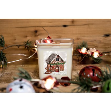 Přírodní vonná svíčka sójová - AROMKA -Carbon kostka s dřevěným knotem, 80 ml - VÁNOČNÍ POHÁDKA - CHRISTMAS FAIRY TALE