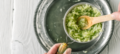 Zálivka na okurkový salát