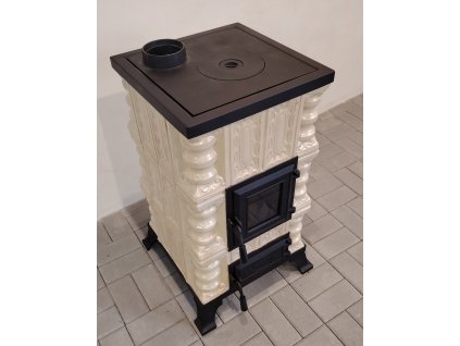 Kachlová kamna Oto s varnou deskou písková