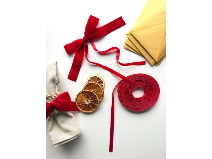 Velvetová stuha 1cm x 5m - Červená