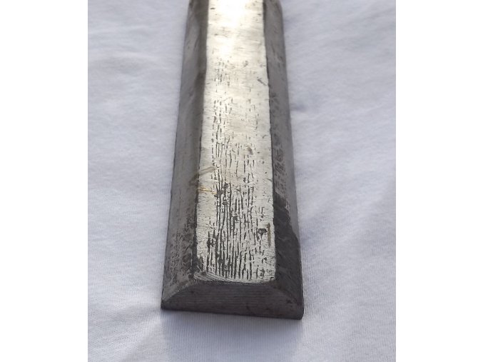 Madla kovaná - hranatá vel. 45x14 mm