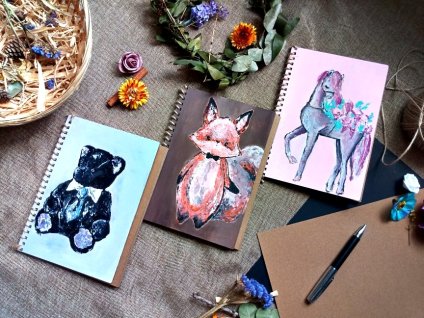 Dřevěný zápisník