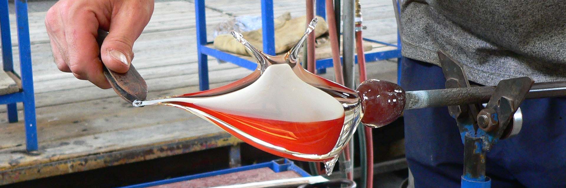Traditionelle Handwerkskunst - Einzigartige handgefertigte Glasprodukte von Artcristal Bohemia.