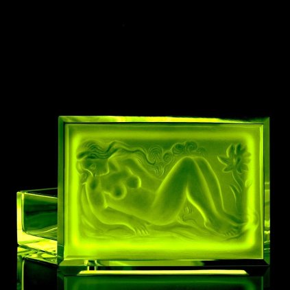 1930s H. Hoffmann Art Deco Uranium Glass Relief Jewelry Box – Bohemian Vaseline Glass Sculpture glowing under UV light