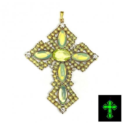 pendant cross