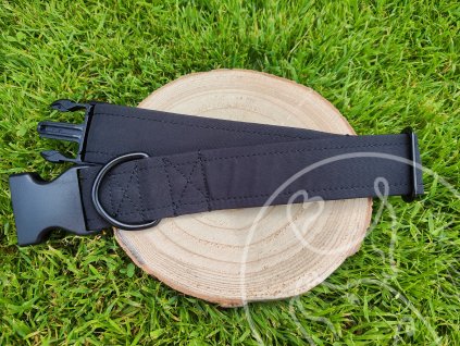 Obojek jednobarevný černý