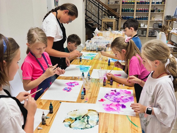 Kurz malování akrylem pro děti na Open ART Festu