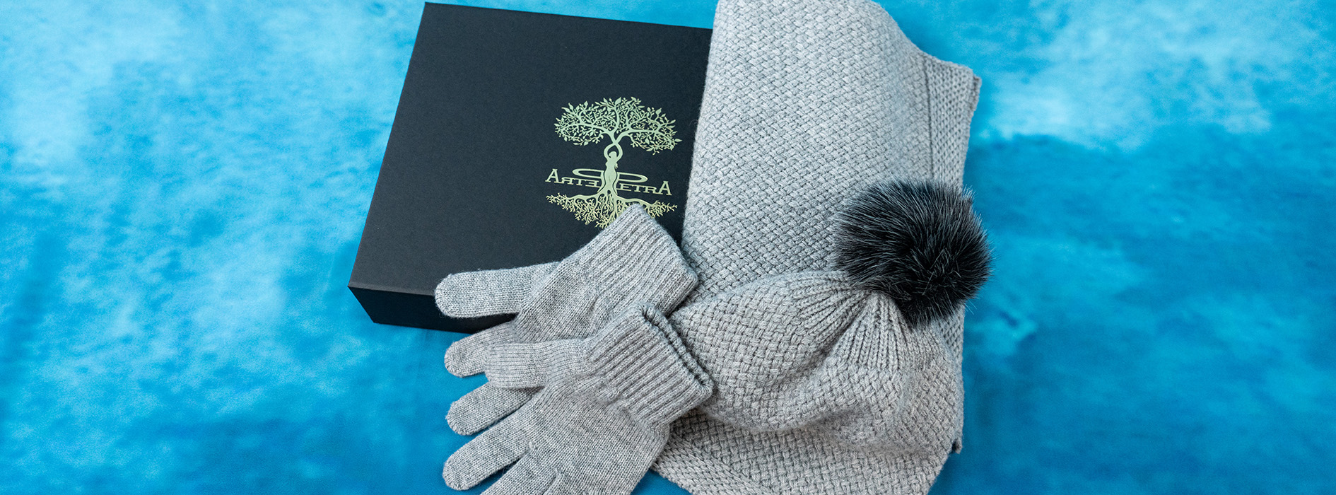 Luxusně balené kašmírové sety