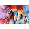 9785 1 b box termoska na piti s brckem 350 ml modro seda