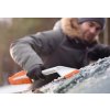 fiskars skrabka na led a koste snowxpert image1 big ies3081643
