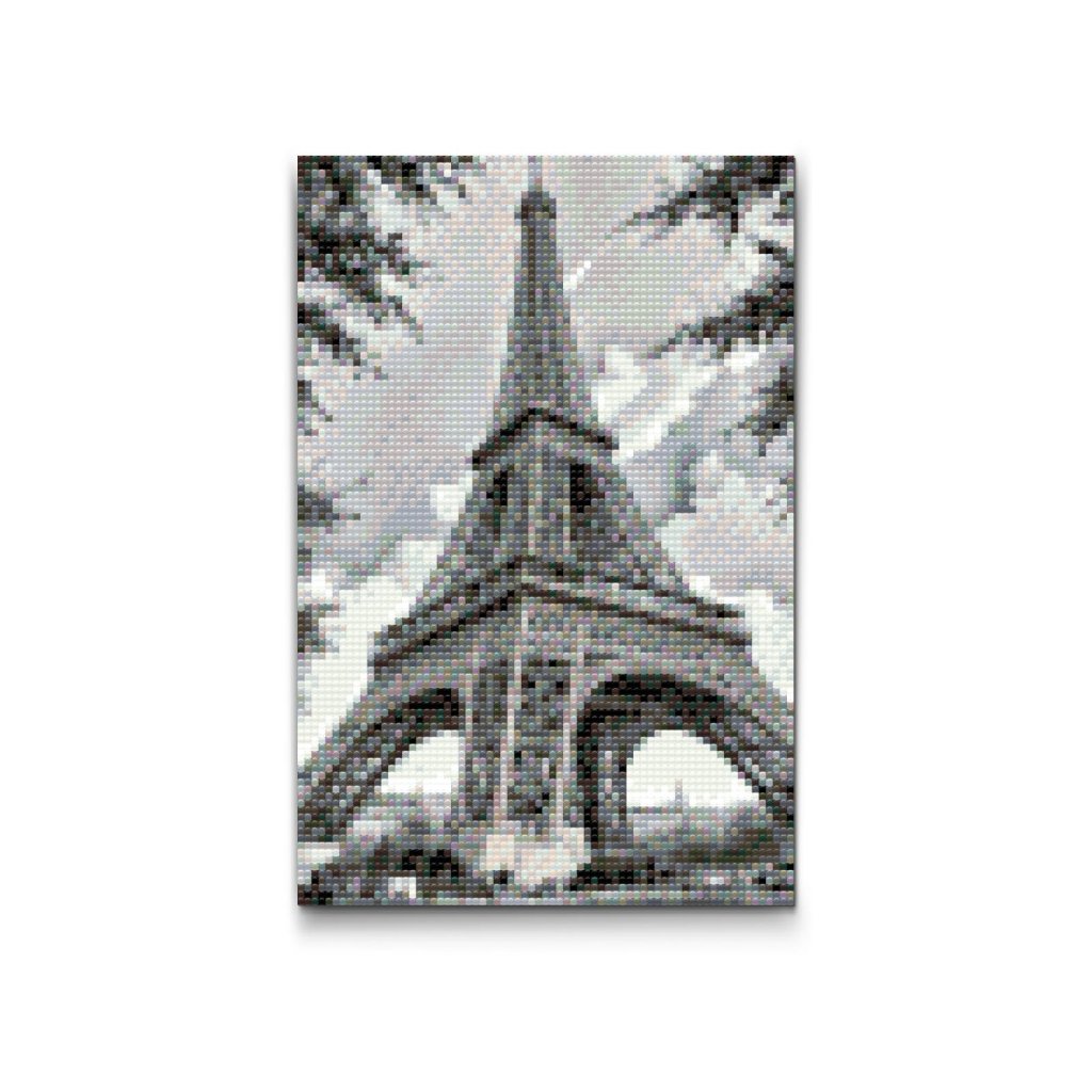 M2_Diamond_Paintings_-_Eiffel_Tower_from_the_side