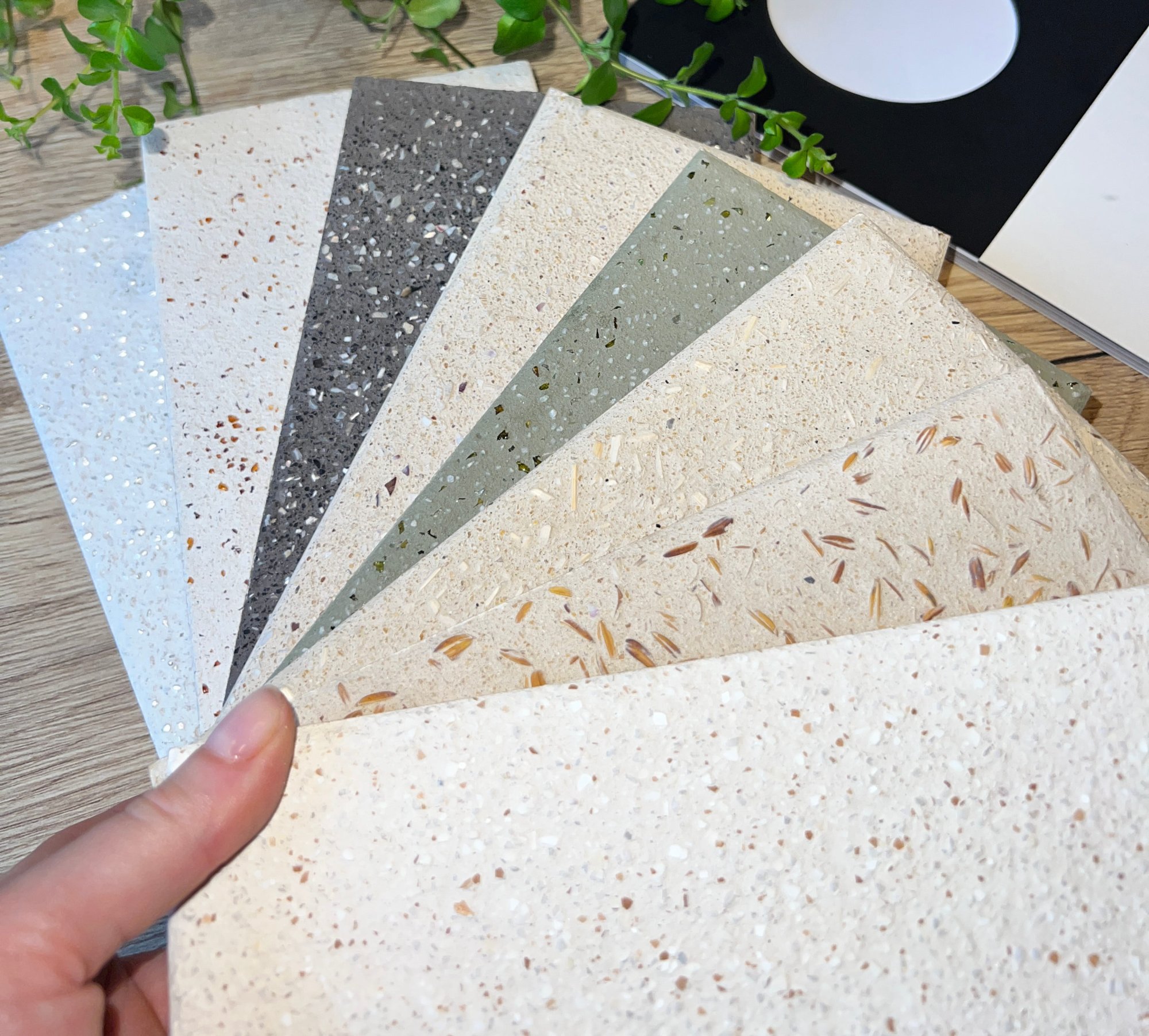 Jak vybrat plnivo a tonery pro dekorativní stěrky a omítky