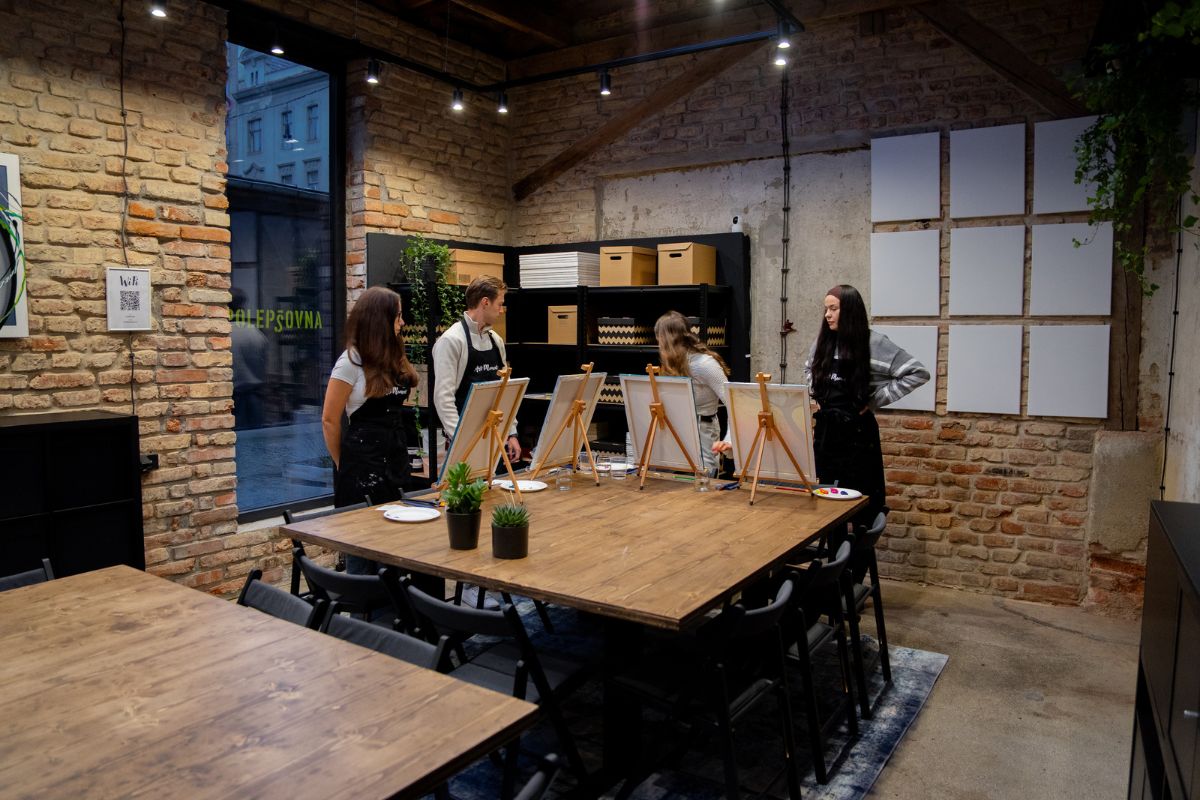 ArtHub – ateliér ArtMoment v Praze 7