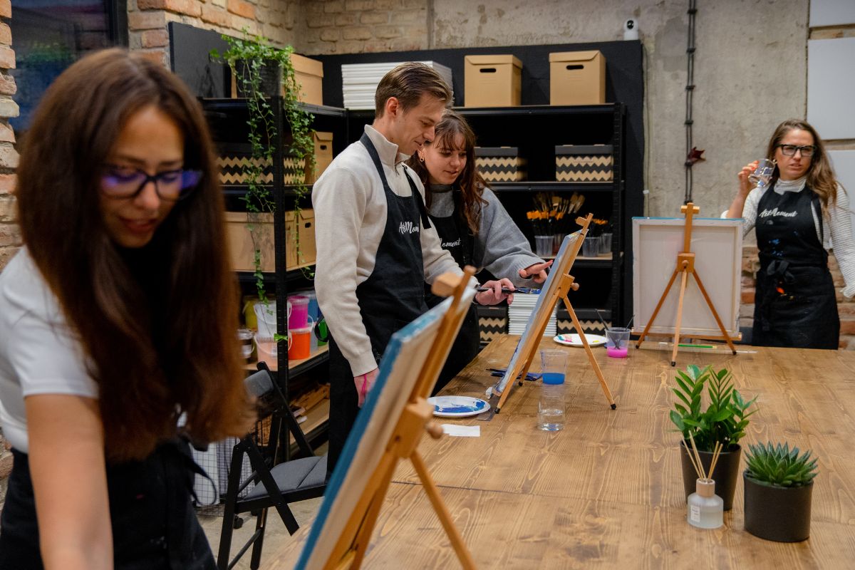 ArtHub Praha – zážitkové malování a kurzy