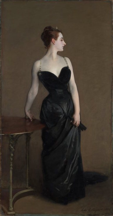 Madame X od Johna Singera Sargenta, 1883–1884 – štíhlá žena v černých šatech s hlubokým výstřihem, tvář z profilu, opírá se o stolek