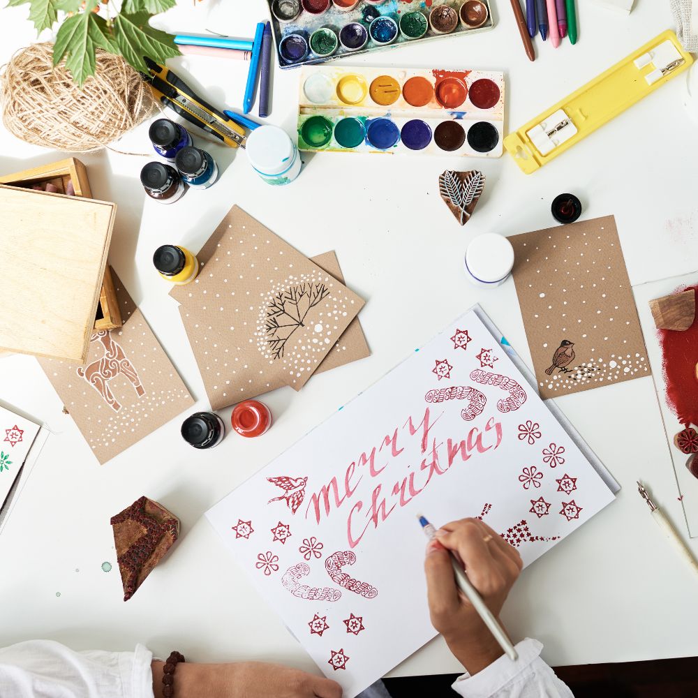 Užijte si adventní odpoledne plné vůní jehličí, světla svíček a klidné tvorby.