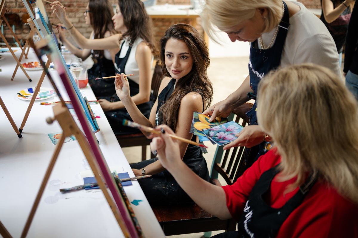 Art studio Brno ukázky prací a atmosféra kurzu malby