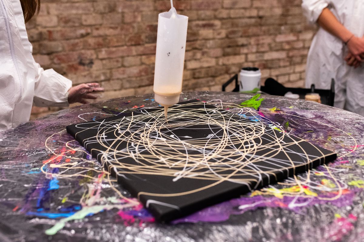 co je kyvadlové malování abstraktní technika