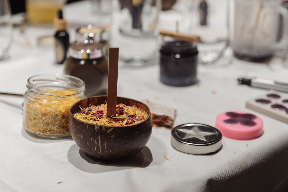 vlastní svíčky s vůní a gravírováním