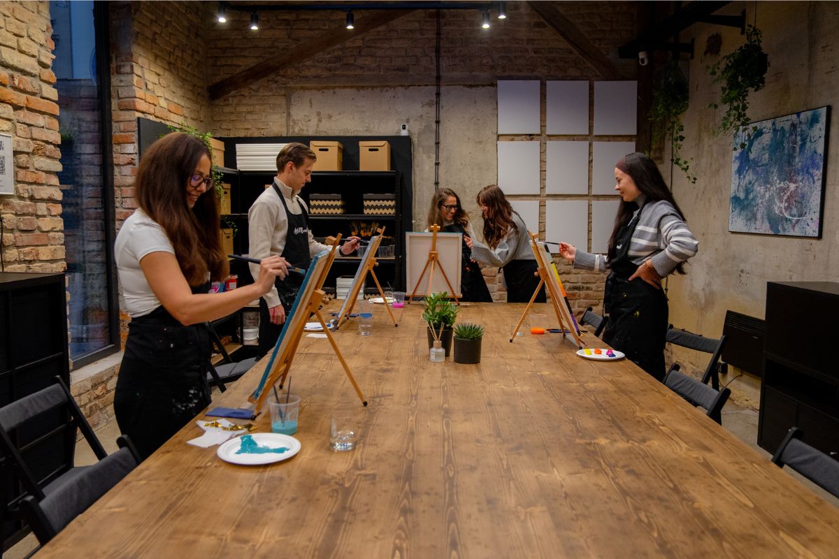 ArtHub Praha – interiér industriálního ateliéru